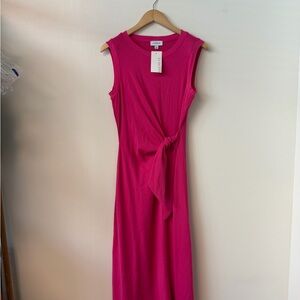 Evereve Vibrant Pink Sleeveless Midi Dress